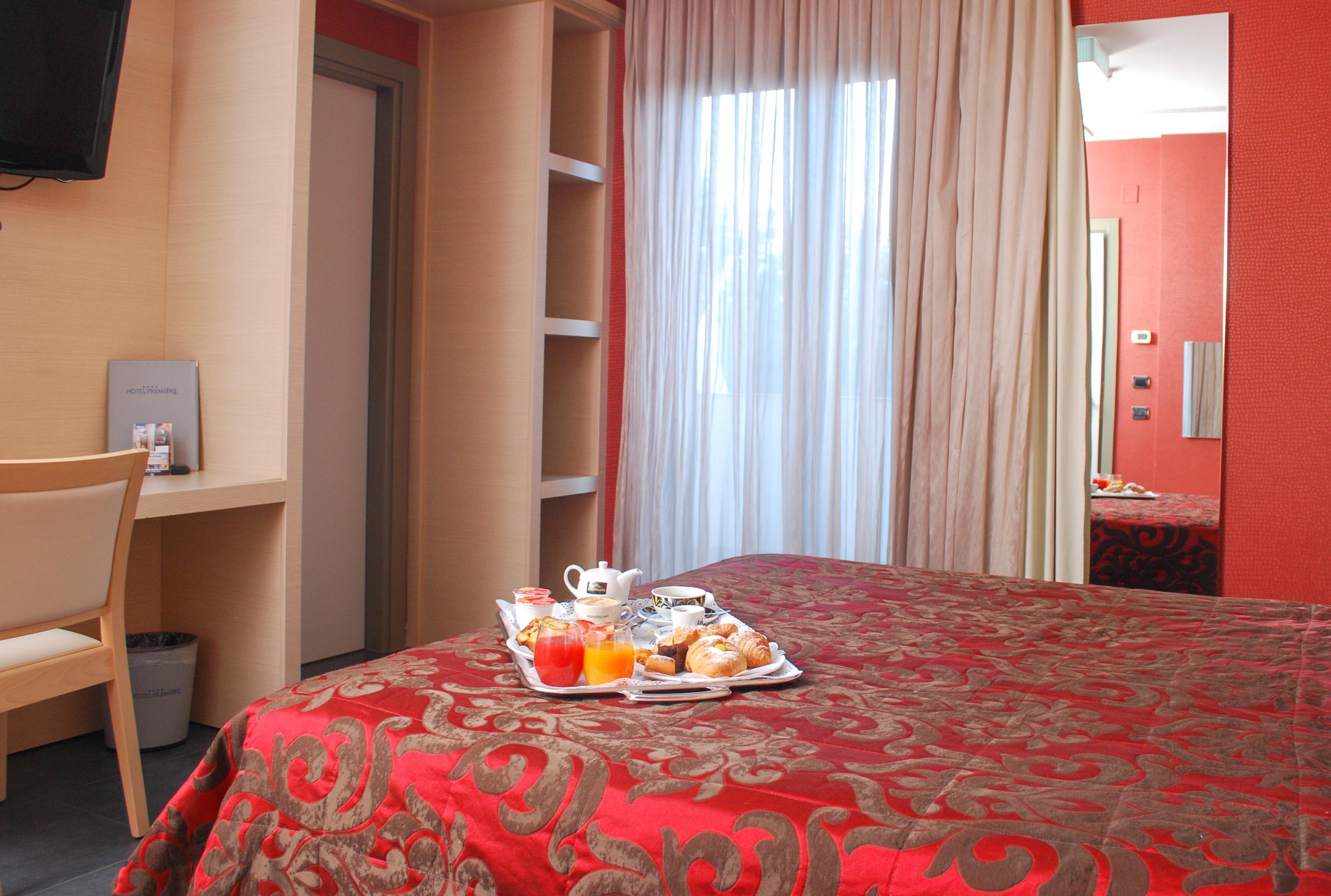 Hotel Premiere Варкатуро Екстериор снимка